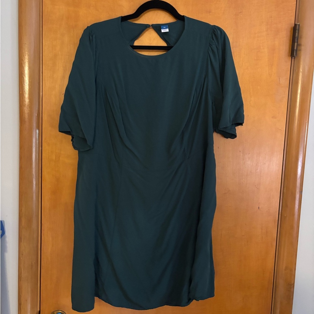 Old Navy Green Ruched Cut Out Midi Dress